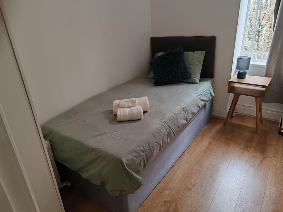 Two Bedroom In Bayswater Apartamento